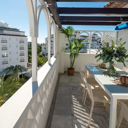 Apartmán Wonderful Penthouse 3 Bedrooms In Puerto Banus -marbella